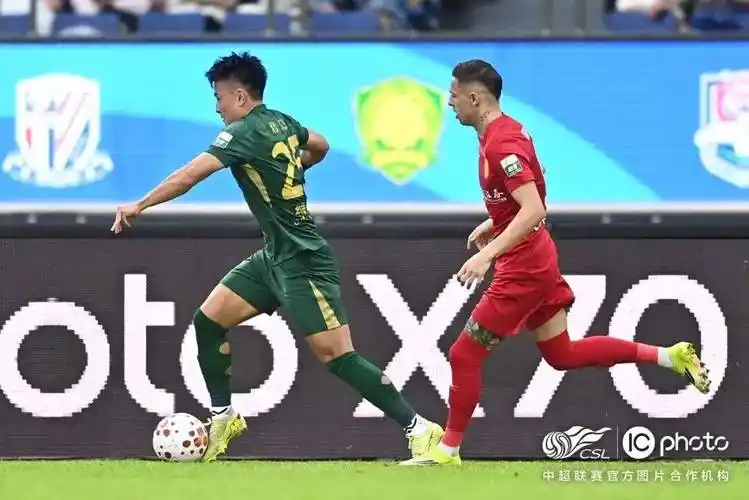 亚冠联赛：上海海港 VS 蔚山现代